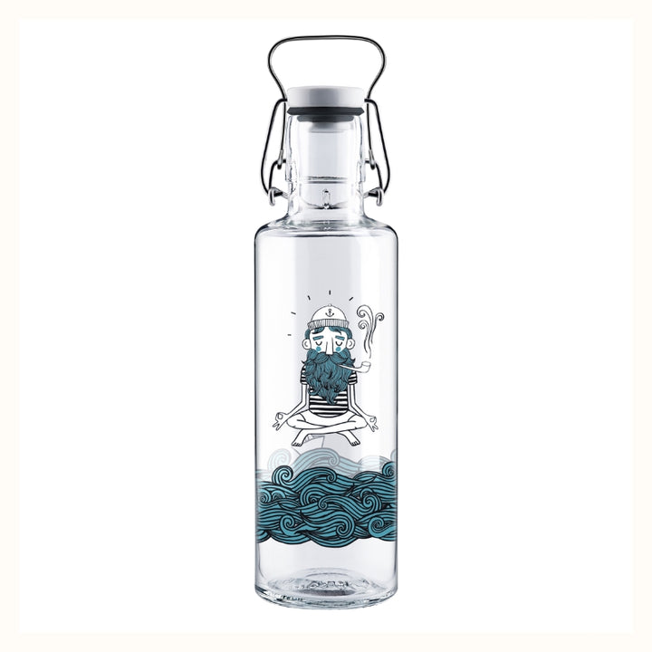 Plastic-free, 20 ounce glass water bottle in Soulsailor design.